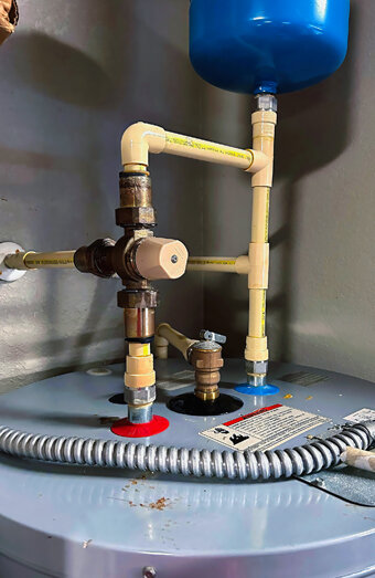 https://sinagrahotwater.com.au/uploads/2025/06/electric-hot-water-system-73015.jpg
