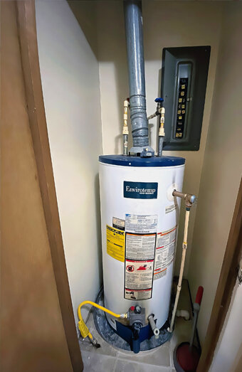 https://sinagrahotwater.com.au/uploads/2025/06/gas-hot-water-system-40702.jpg