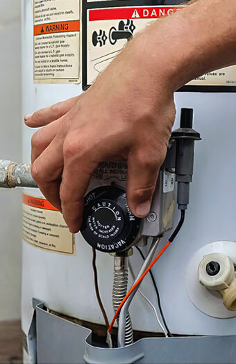 https://sinagrahotwater.com.au/uploads/2025/06/hot-water-servicing-68760.jpg